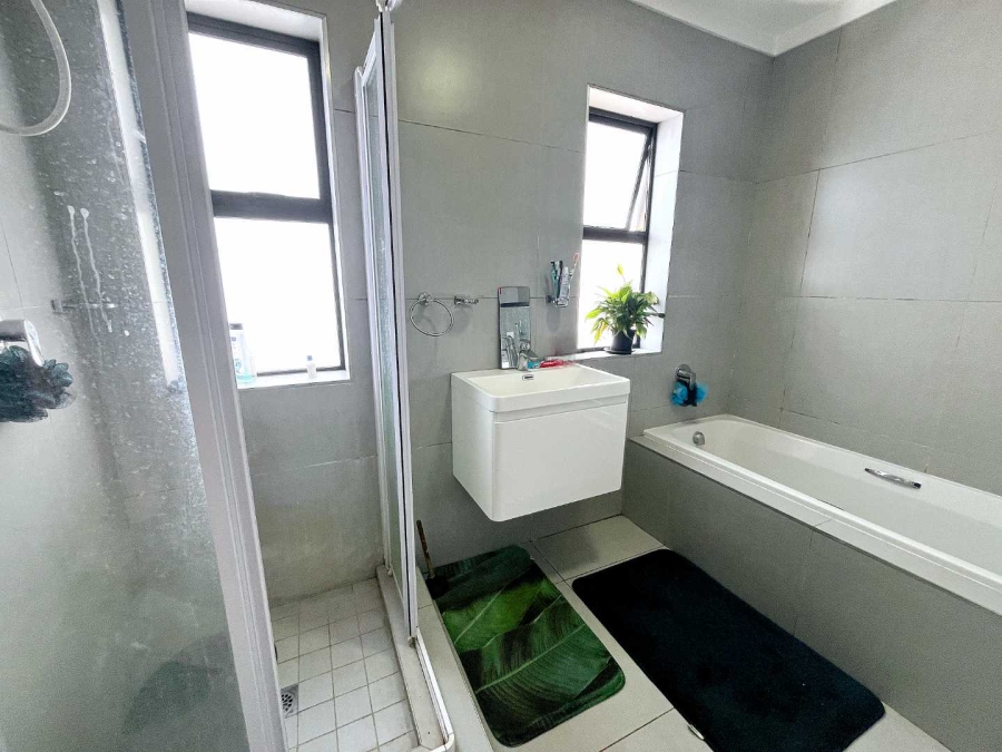 3 Bedroom Property for Sale in Equestria Gauteng