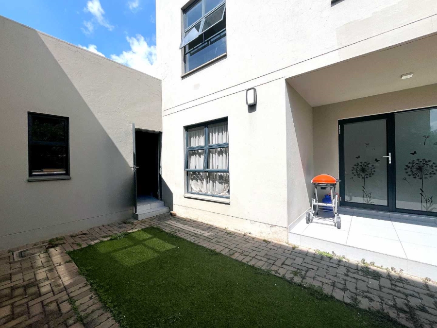 3 Bedroom Property for Sale in Equestria Gauteng