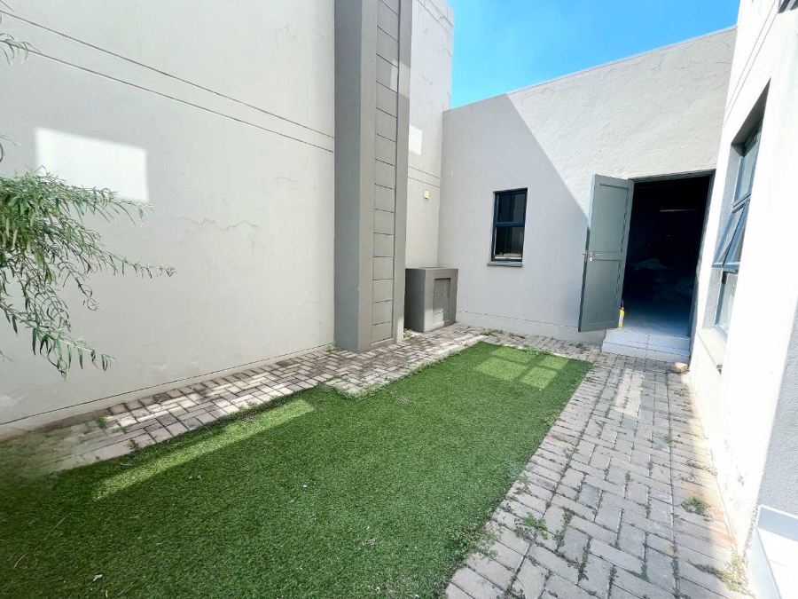 3 Bedroom Property for Sale in Equestria Gauteng