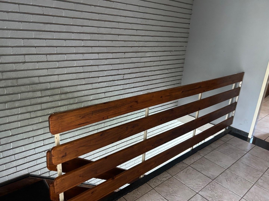 2 Bedroom Property for Sale in Proclamation Hill Gauteng