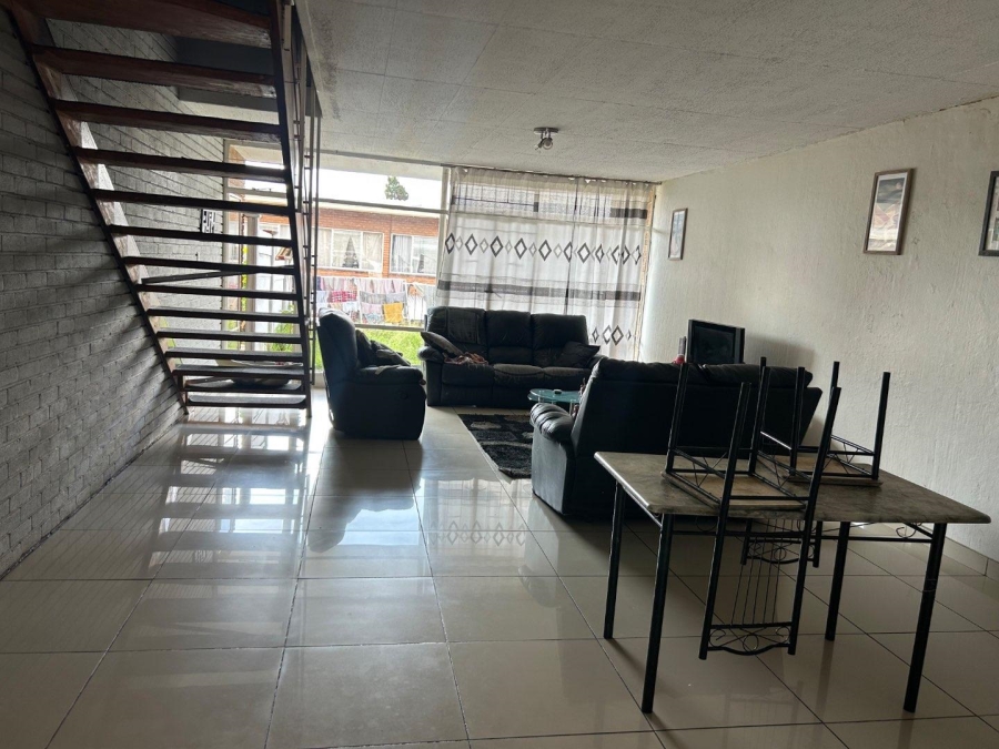 2 Bedroom Property for Sale in Proclamation Hill Gauteng
