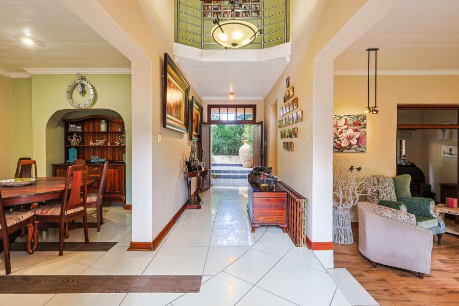 5 Bedroom Property for Sale in Erasmuskloof Gauteng