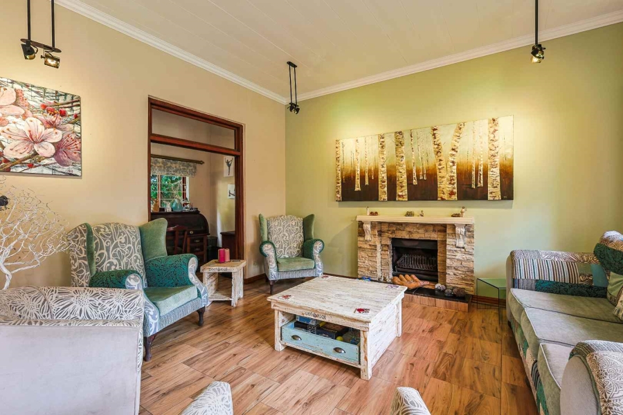 5 Bedroom Property for Sale in Erasmuskloof Gauteng