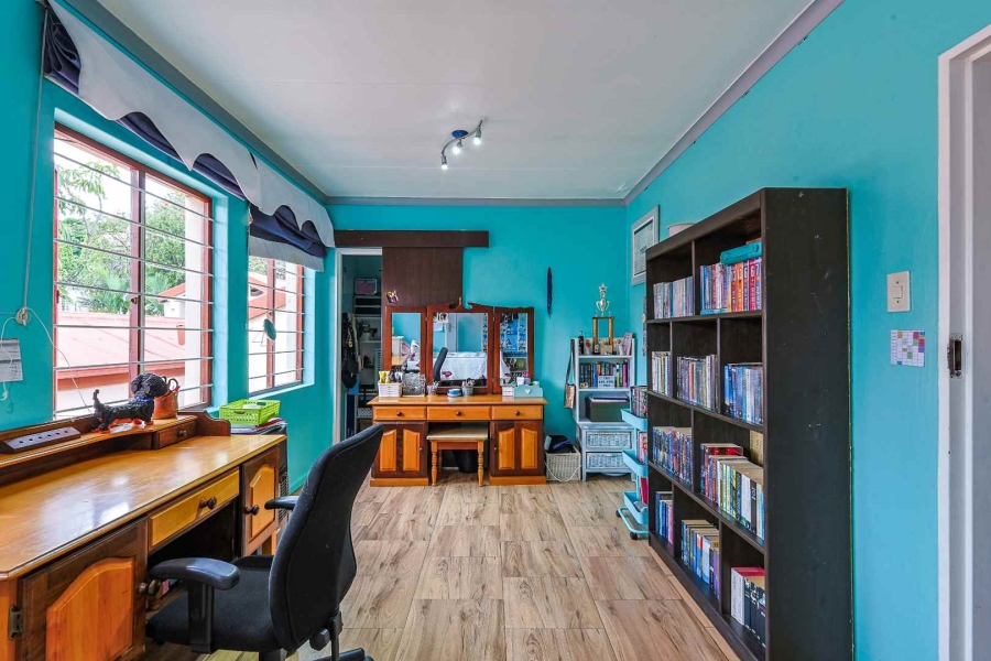 5 Bedroom Property for Sale in Erasmuskloof Gauteng