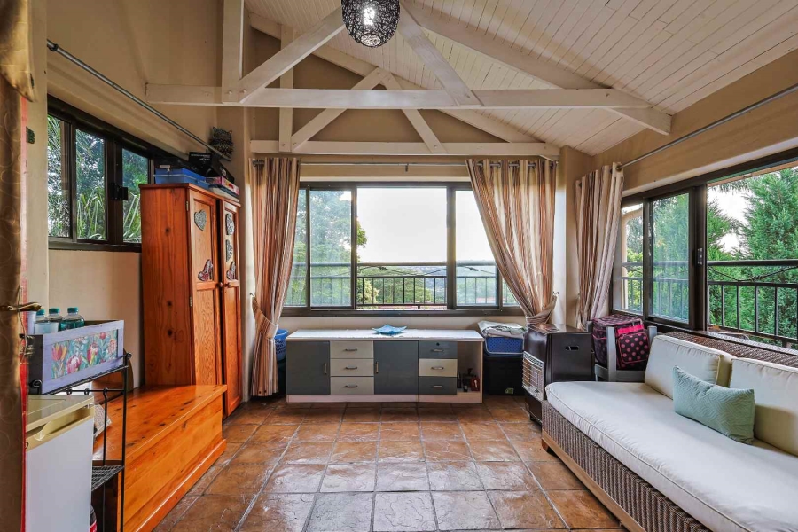 5 Bedroom Property for Sale in Erasmuskloof Gauteng