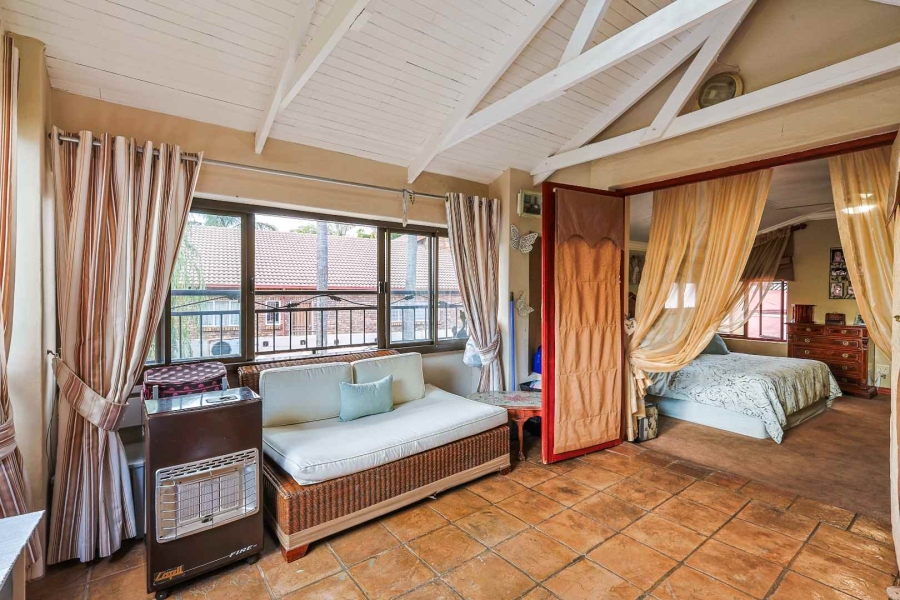 5 Bedroom Property for Sale in Erasmuskloof Gauteng