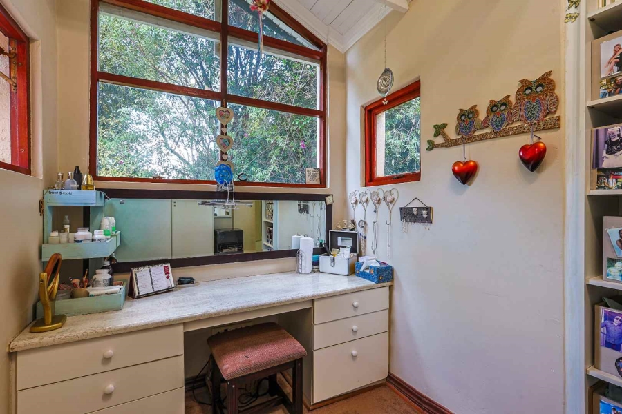 5 Bedroom Property for Sale in Erasmuskloof Gauteng