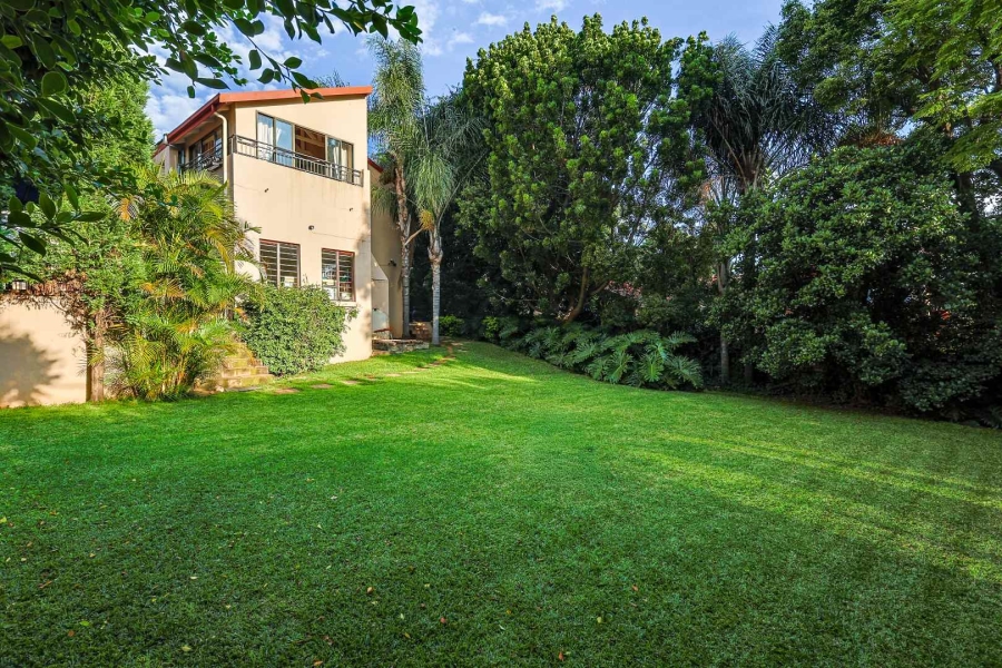 5 Bedroom Property for Sale in Erasmuskloof Gauteng