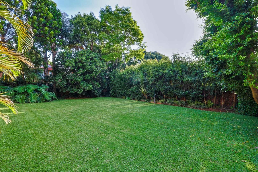 5 Bedroom Property for Sale in Erasmuskloof Gauteng