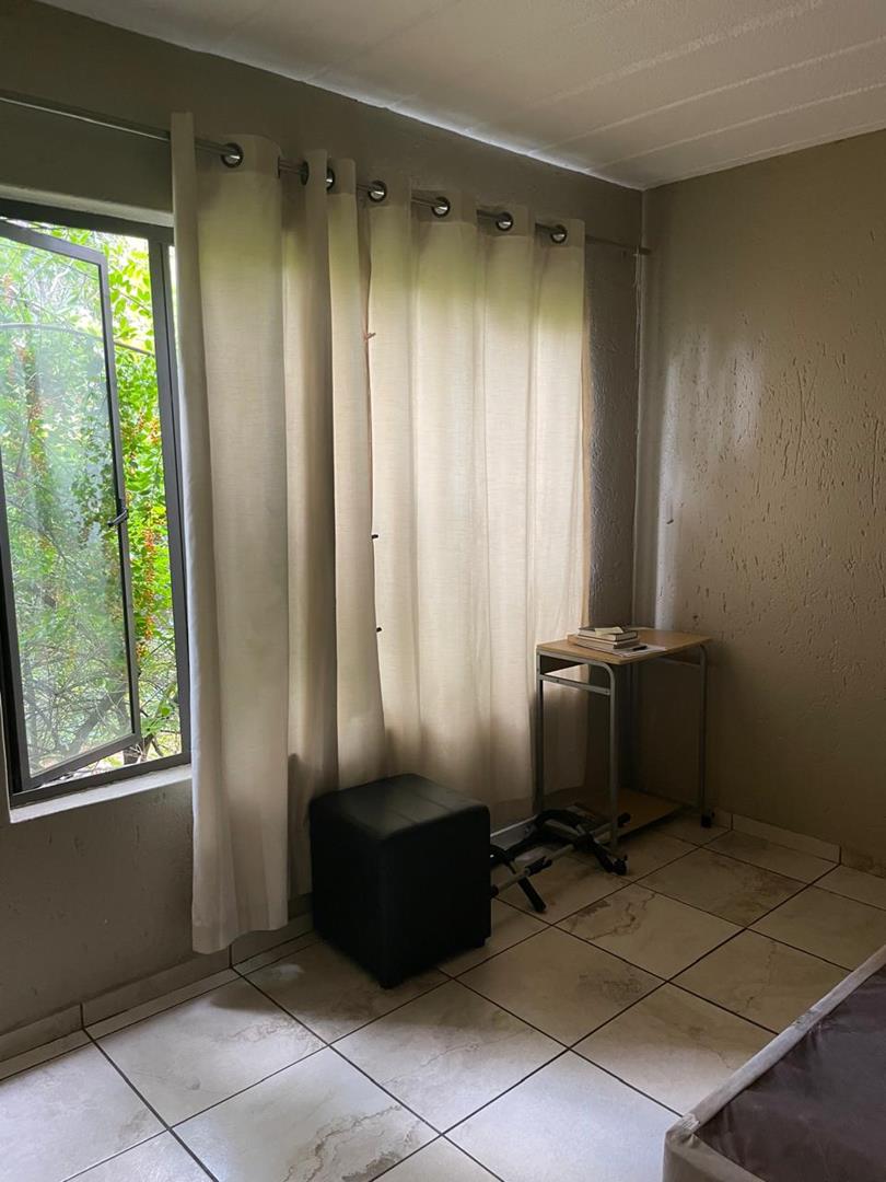 2 Bedroom Property for Sale in Bloubosrand Gauteng