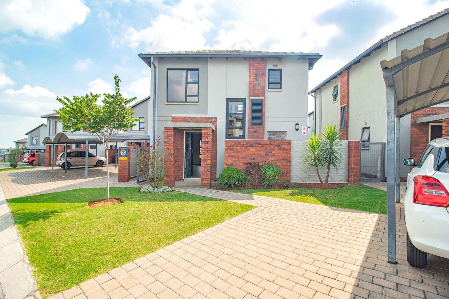 To Let 3 Bedroom Property for Rent in Rooihuiskraal North Gauteng