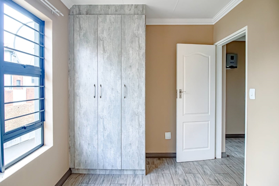 To Let 3 Bedroom Property for Rent in Rooihuiskraal North Gauteng