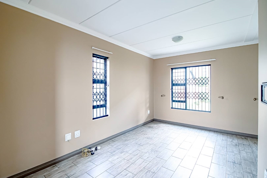 To Let 3 Bedroom Property for Rent in Rooihuiskraal North Gauteng