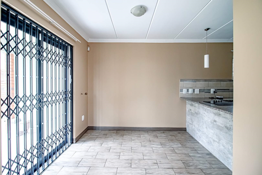 To Let 3 Bedroom Property for Rent in Rooihuiskraal North Gauteng