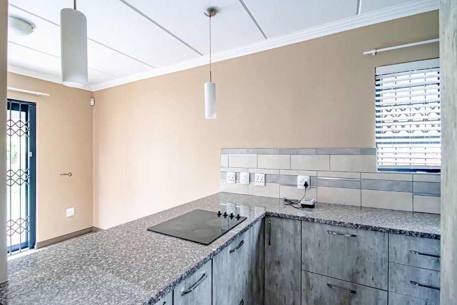 To Let 3 Bedroom Property for Rent in Rooihuiskraal North Gauteng