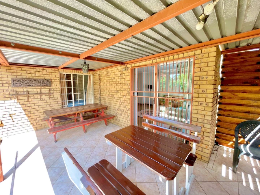 To Let 3 Bedroom Property for Rent in Equestria Gauteng
