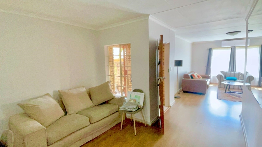 To Let 3 Bedroom Property for Rent in Equestria Gauteng