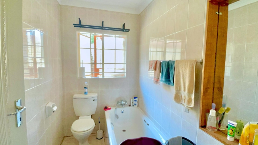 To Let 3 Bedroom Property for Rent in Equestria Gauteng