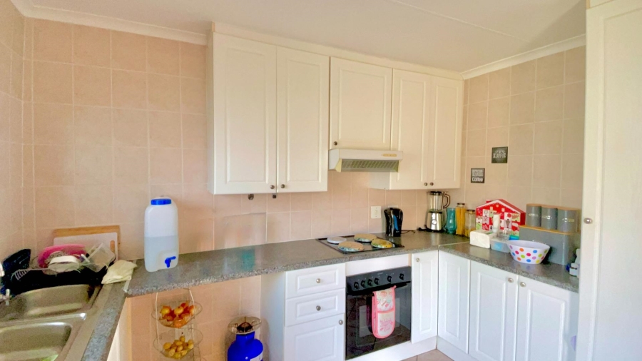 To Let 3 Bedroom Property for Rent in Equestria Gauteng