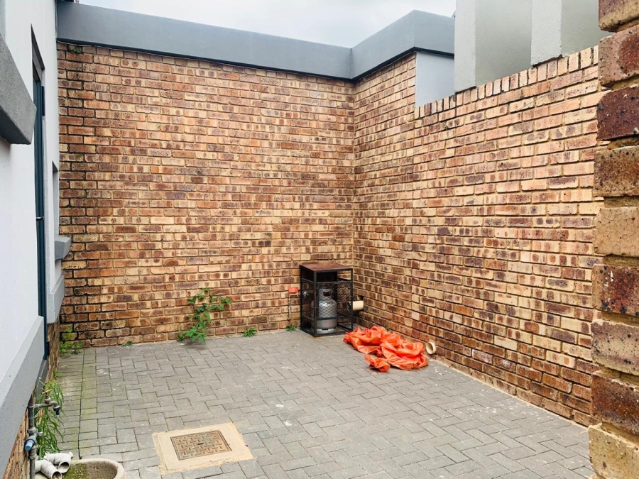 3 Bedroom Property for Sale in Roodeplaat Gauteng