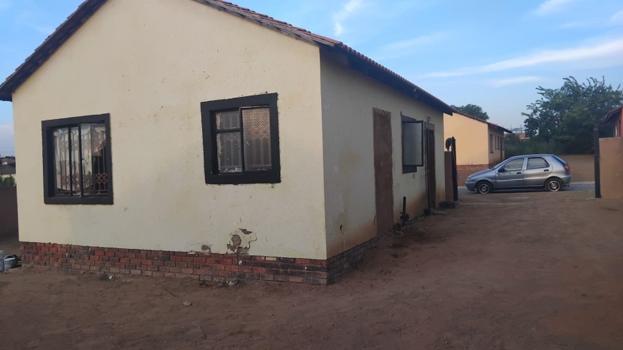 2 Bedroom Property for Sale in Mabopane Unit S Gauteng