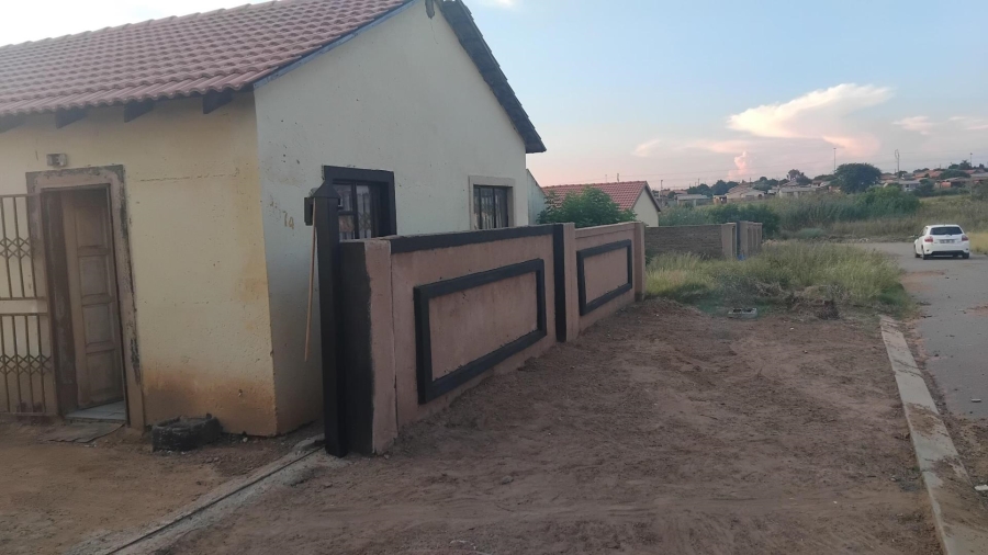 2 Bedroom Property for Sale in Mabopane Unit S Gauteng