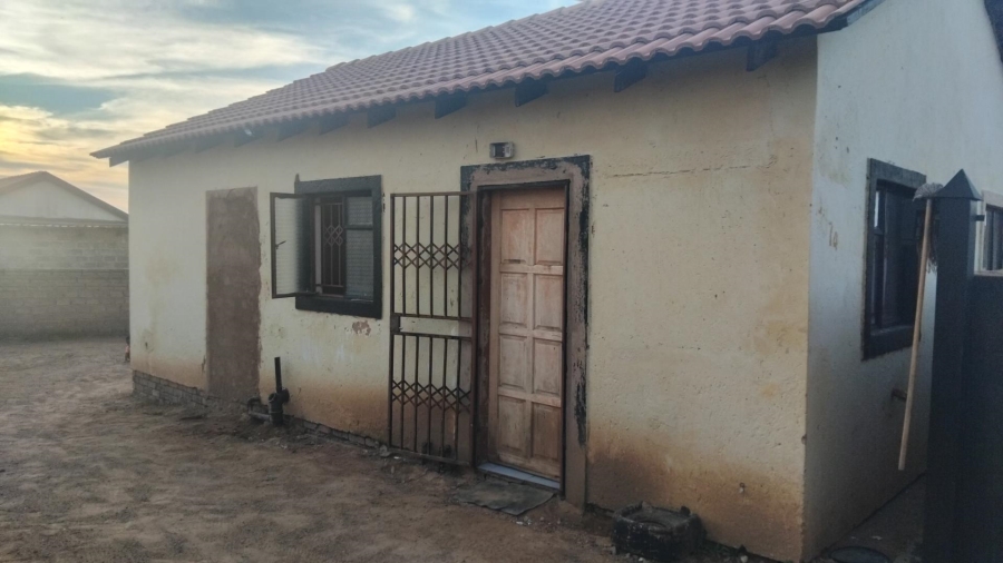 2 Bedroom Property for Sale in Mabopane Unit S Gauteng