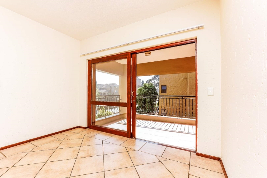 To Let 1 Bedroom Property for Rent in Lonehill Gauteng