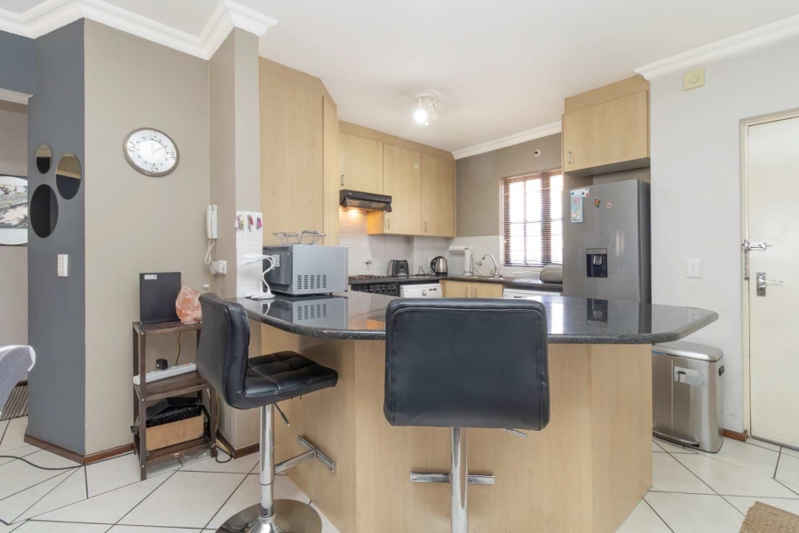 To Let 2 Bedroom Property for Rent in Edenburg Gauteng