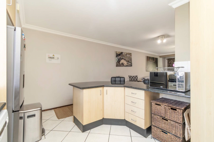 To Let 2 Bedroom Property for Rent in Edenburg Gauteng