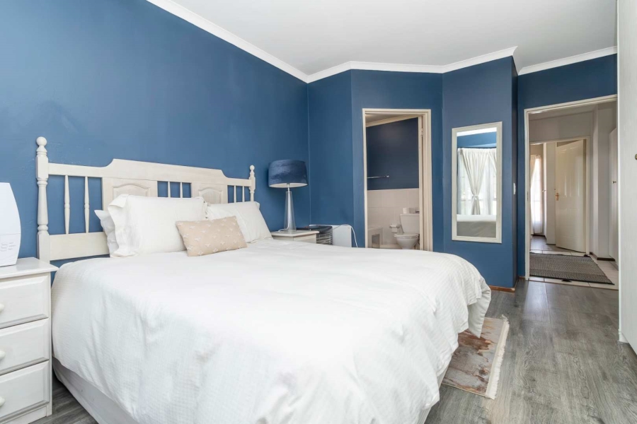 To Let 2 Bedroom Property for Rent in Edenburg Gauteng