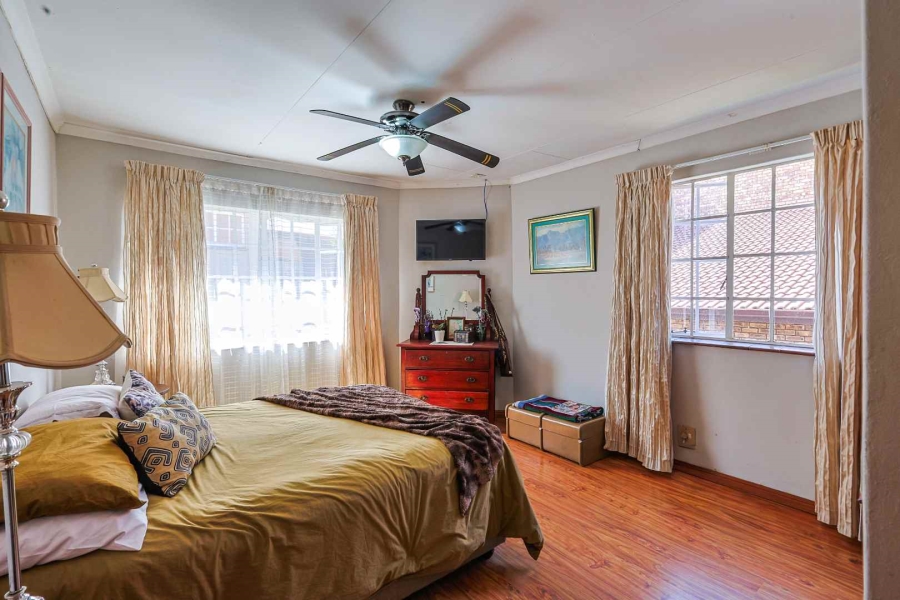 4 Bedroom Property for Sale in Moreleta Park Gauteng