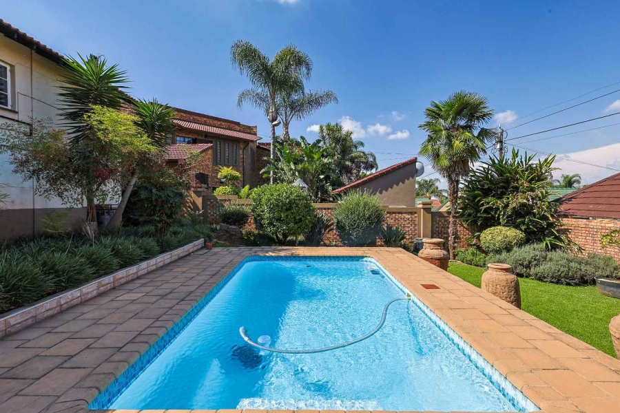 4 Bedroom Property for Sale in Moreleta Park Gauteng