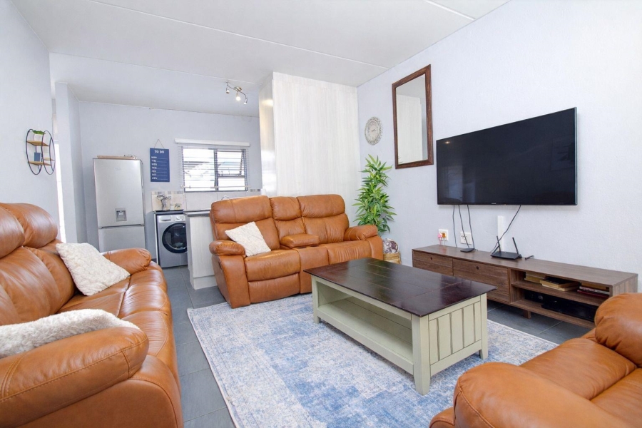 2 Bedroom Property for Sale in Honeydew Grove Gauteng