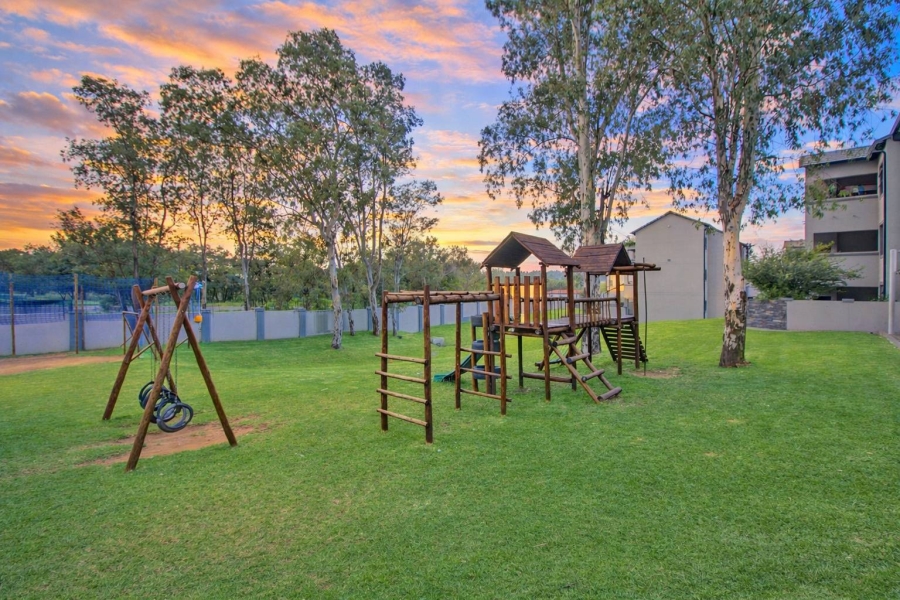 2 Bedroom Property for Sale in Honeydew Grove Gauteng