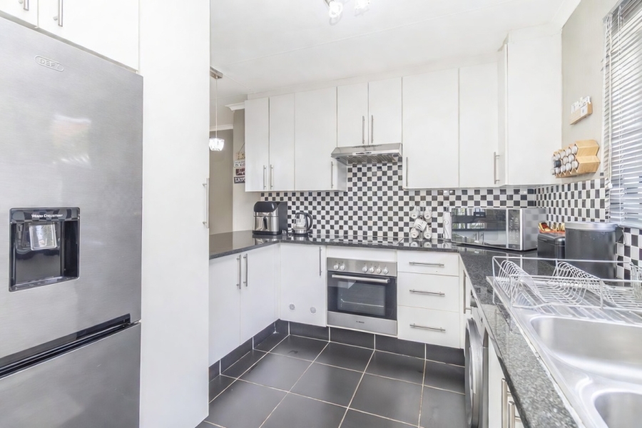 2 Bedroom Property for Sale in Northwold Gauteng