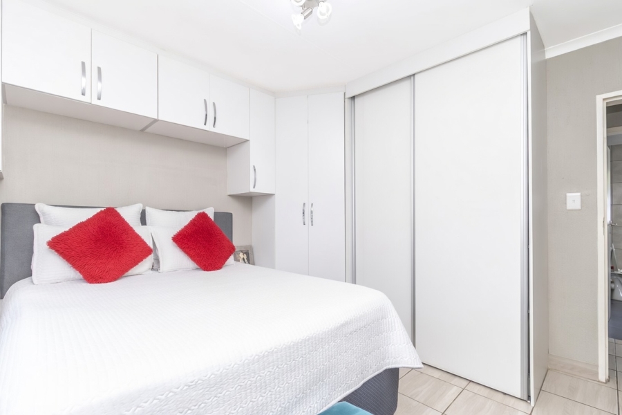 2 Bedroom Property for Sale in Northwold Gauteng