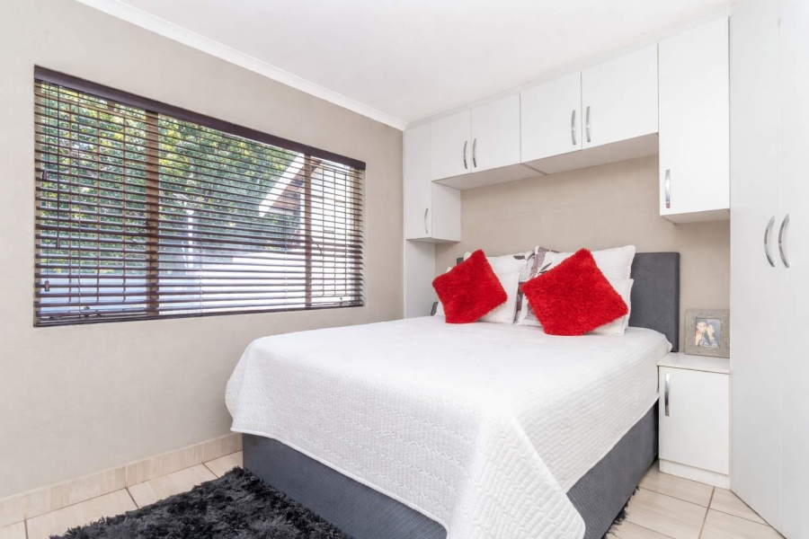 2 Bedroom Property for Sale in Northwold Gauteng