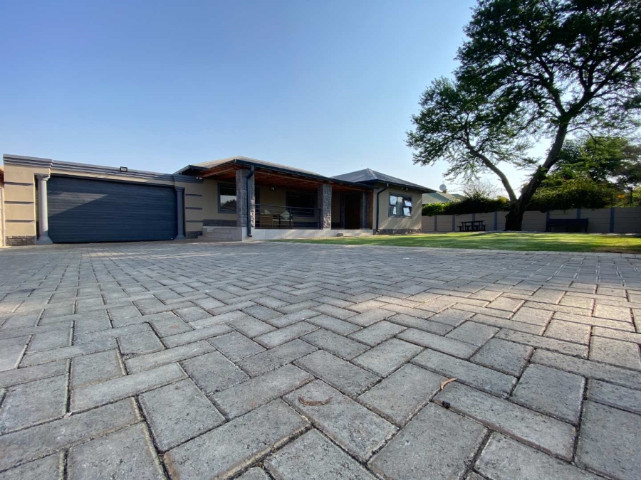 3 Bedroom Property for Sale in Horison Gauteng