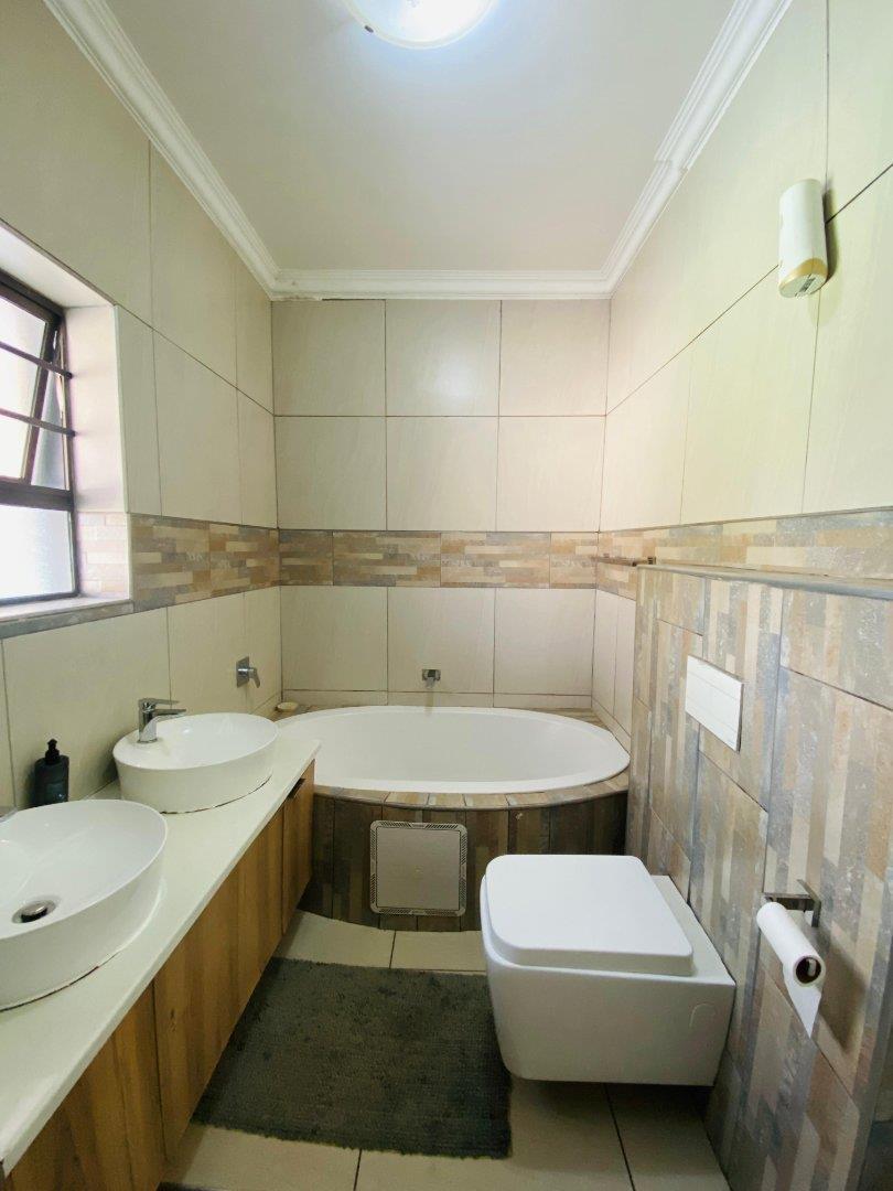 3 Bedroom Property for Sale in Horison Gauteng
