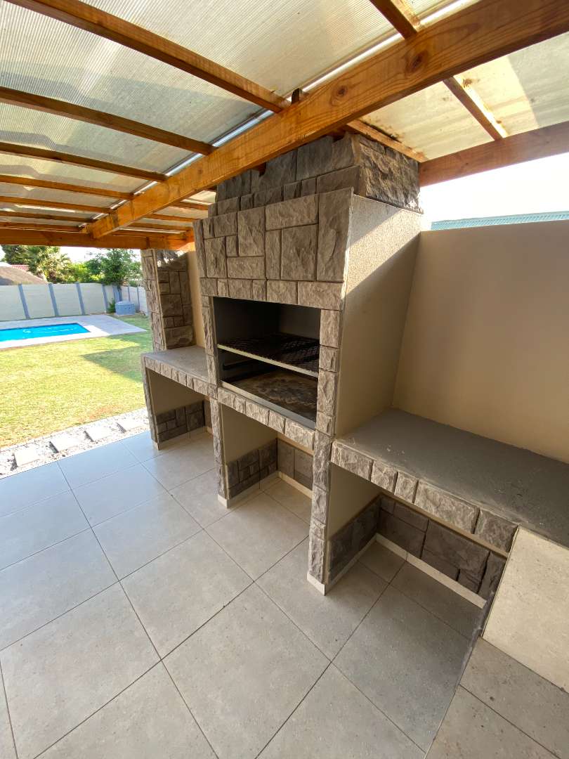 3 Bedroom Property for Sale in Horison Gauteng