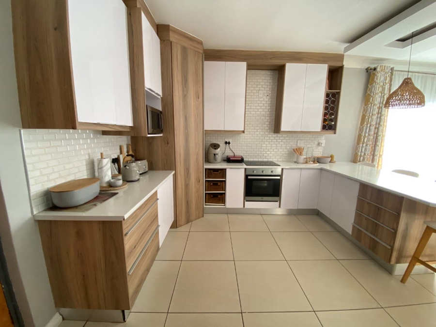 3 Bedroom Property for Sale in Horison Gauteng