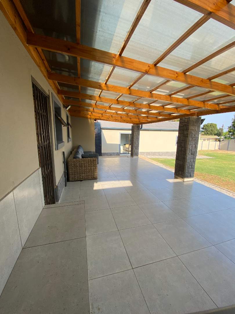 3 Bedroom Property for Sale in Horison Gauteng