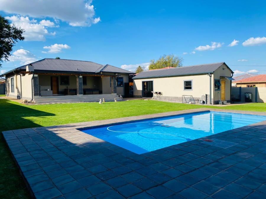 3 Bedroom Property for Sale in Horison Gauteng