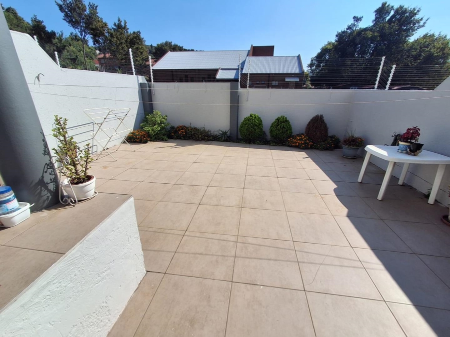 3 Bedroom Property for Sale in Glenvista Gauteng