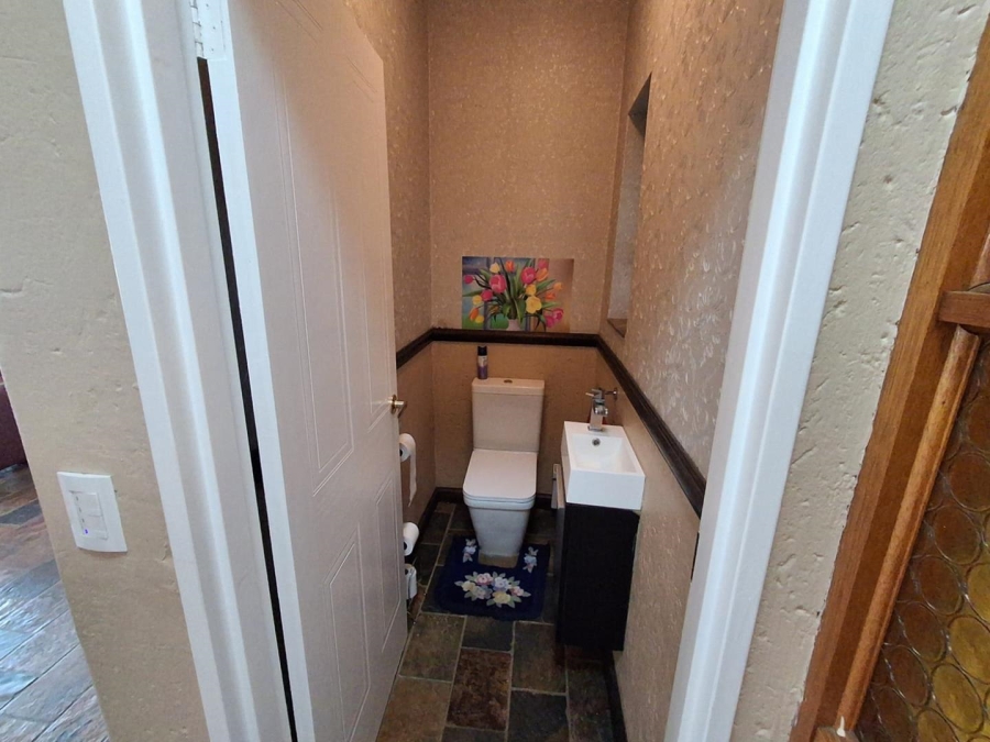 3 Bedroom Property for Sale in Glenvista Gauteng