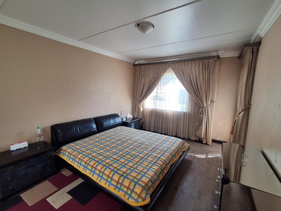 3 Bedroom Property for Sale in Glenvista Gauteng