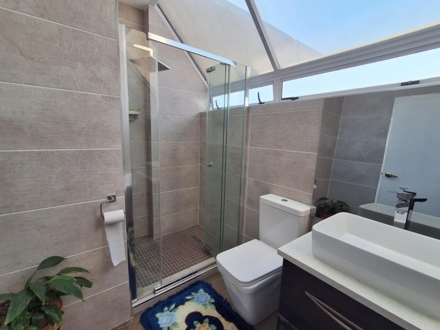 3 Bedroom Property for Sale in Glenvista Gauteng