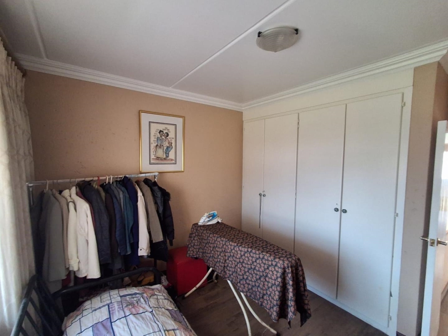 3 Bedroom Property for Sale in Glenvista Gauteng