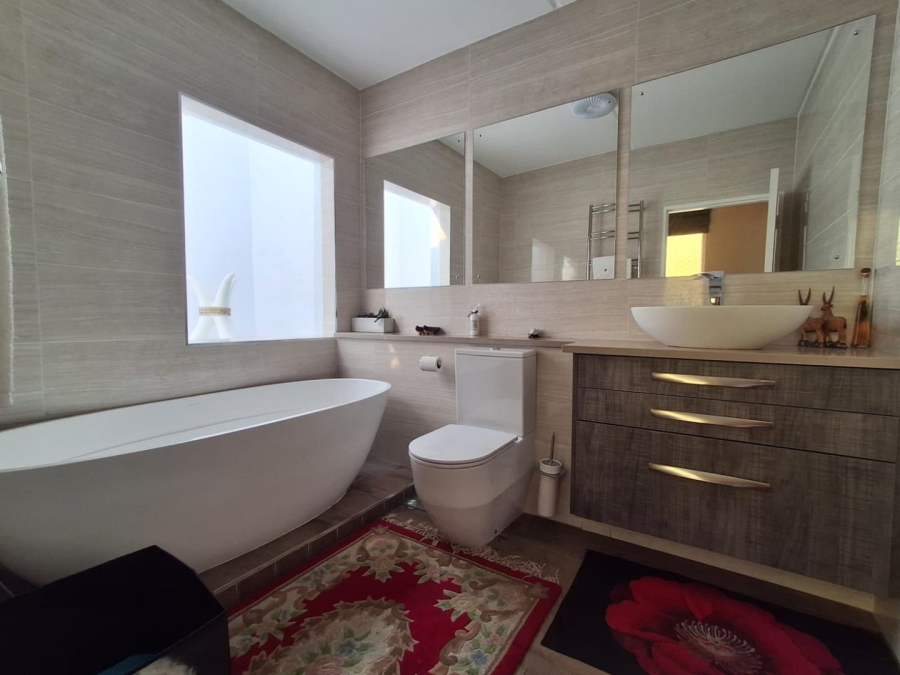 3 Bedroom Property for Sale in Glenvista Gauteng